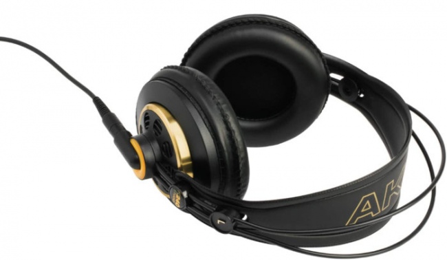 Review de los auriculares AKG K240 MKII